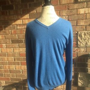 UNIQLO Men’s V-Neck Sweater